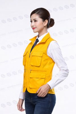 Chi tiết form áo, vai áo, dáng đứng