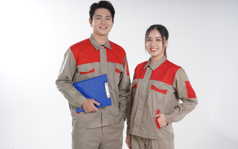 Đồng phục bảo hộ đa dạng theo ngành nghề, chú trọng an toàn, độ bền và nhận diện thương hiệu