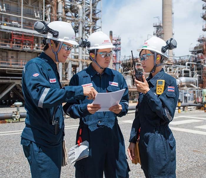 Đồng phục dầu khí xanh navy an toàn, chuyên nghiệp, bền bỉ