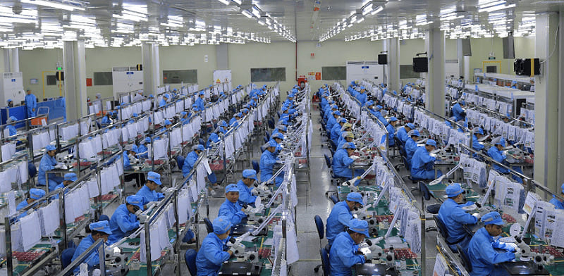 Trang phục chống tĩnh điện giúp điện tích tĩnh được kiểm soát ổn định