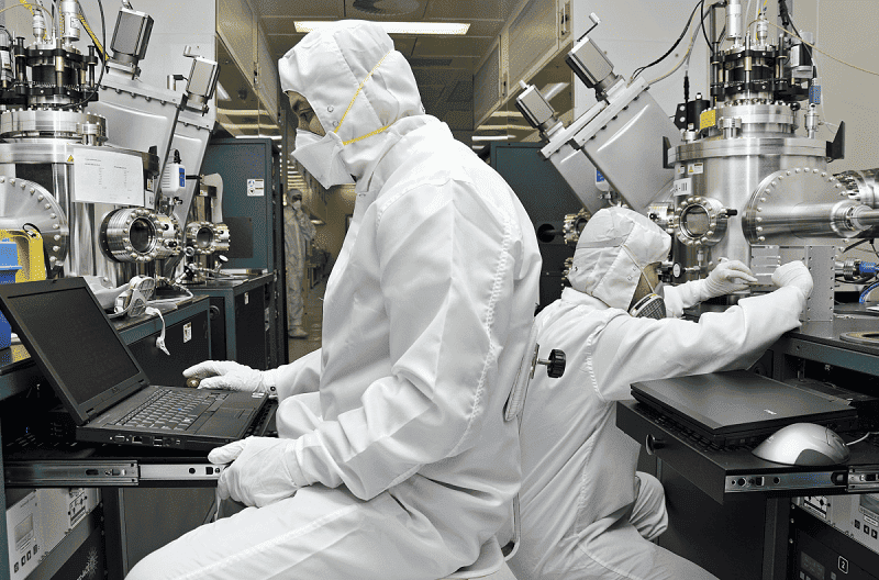 Việc đầu tư đồ bảo hộ phòng sạch phải phù hợp với ngân sách và mô hình sản xuất của doanh nghiệp