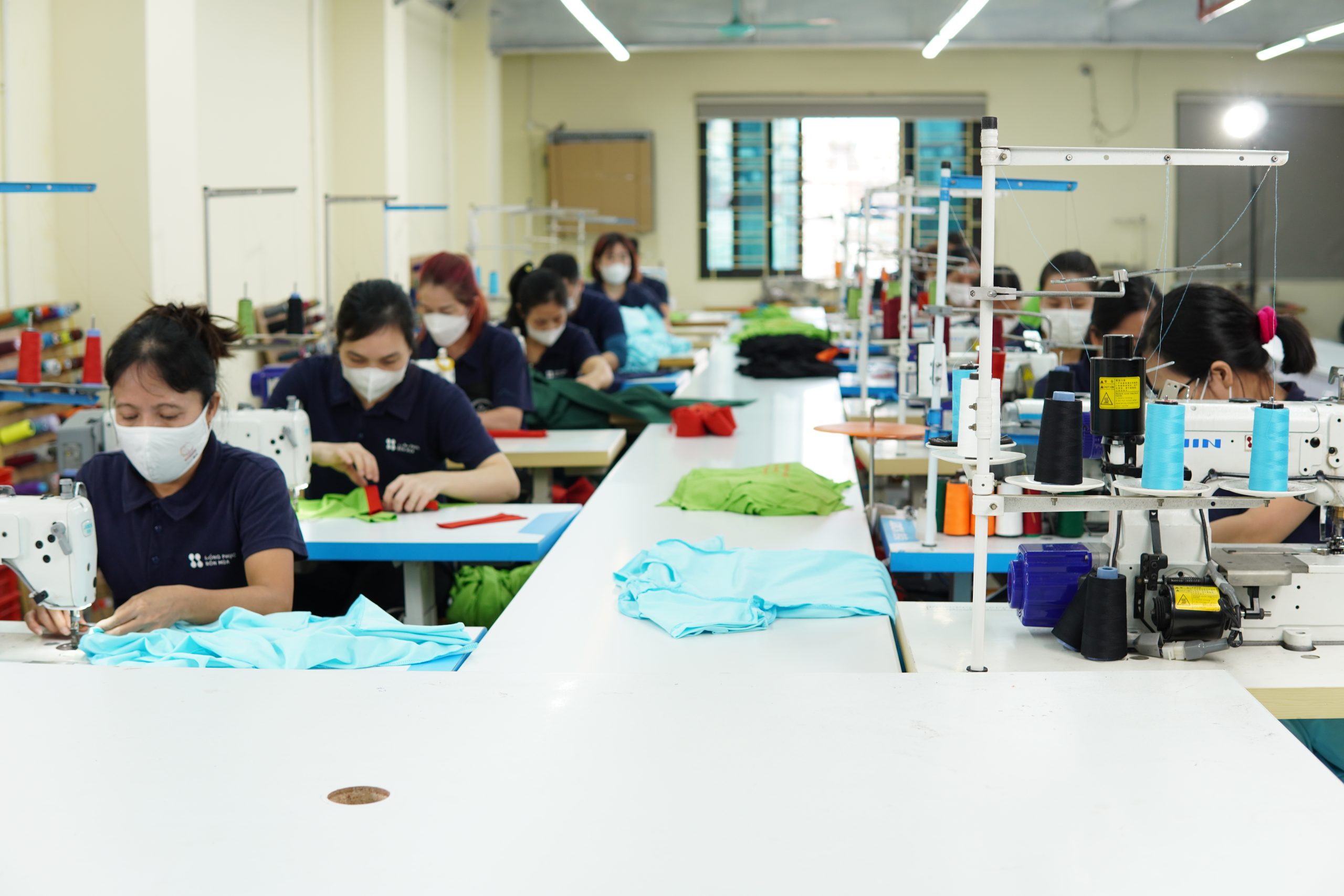 Nam Phương cung cấp đồng phục bảo hộ chất lượng, sản xuất nhanh, giá tốt tận xưởng