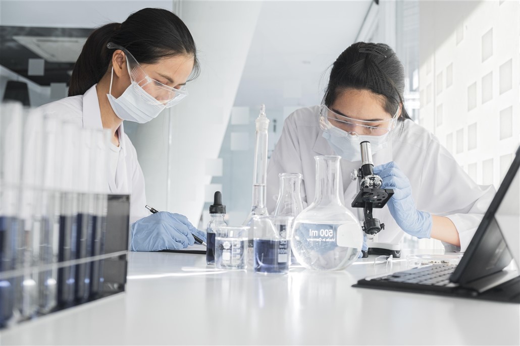 Áo choàng bảo hộ phòng thí nghiệm cấp độ rủi ro trung bình