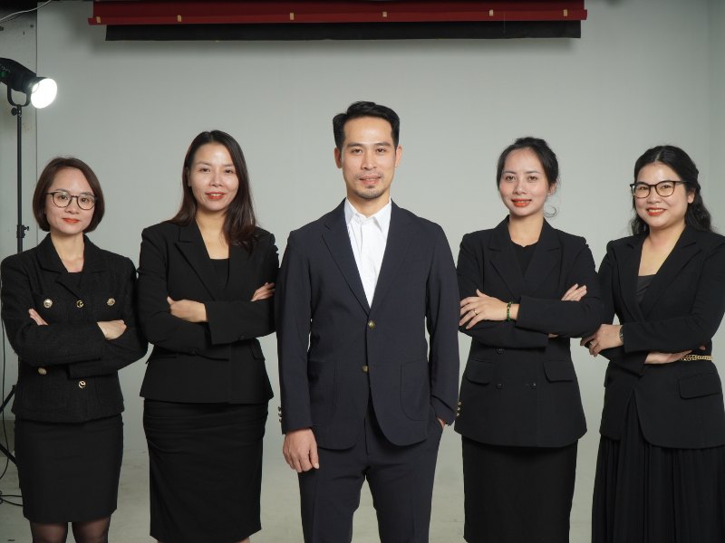 Nam Phương có đội ngũ nhân sự dày dặn kinh nghiệm với nhiều năm làm nghề 