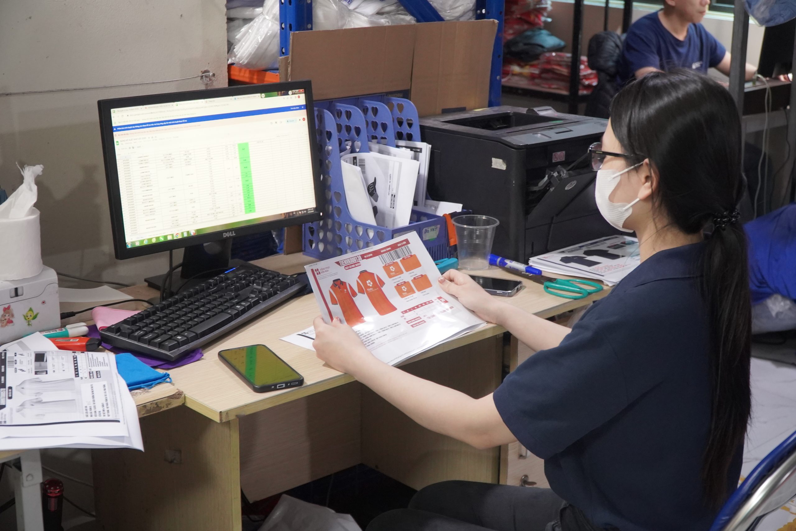 May áo lớp phản quang tại Nam Phương