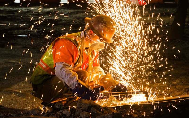 Đồng phục bảo hộ phải có tính năng bảo vệ chuyên biệt