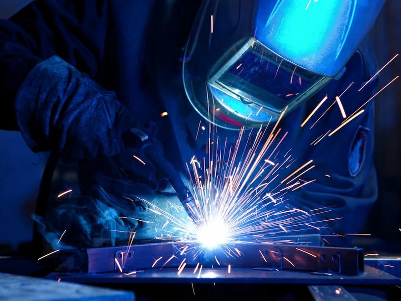 Tùy vào môi trường làm việc mà đồng phục bảo hộ cũng sẽ có sự khác biệt 