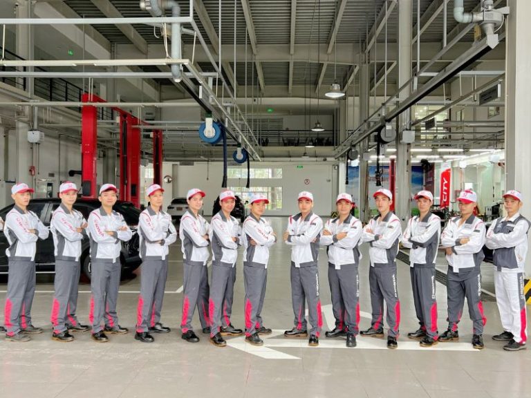 Áo bảo hộ Honda đóng vai trò quan trọng trong việc bảo vệ người mặc