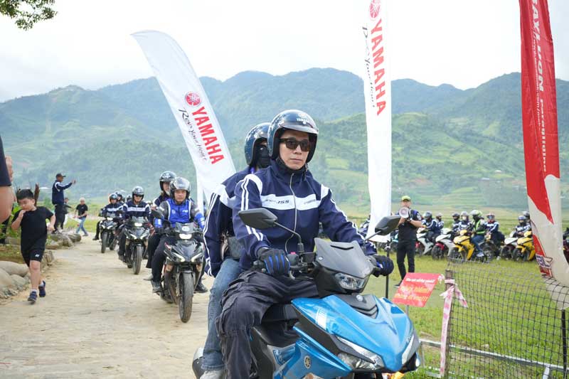 Áo khoác bảo hộ Yamaha có khả năng chắn gió, chống bụi