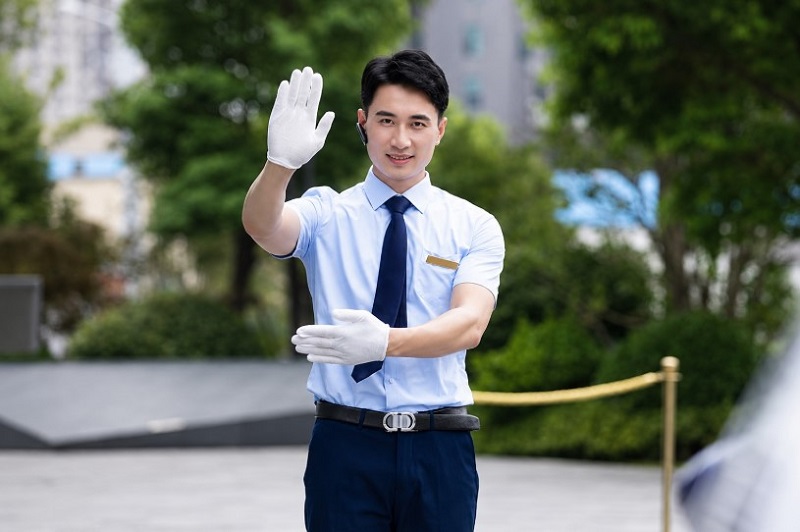 Đồng phục bảo vệ khách sạn phản ánh mức độ chuyên nghiệp và đẳng cấp dịch vụ