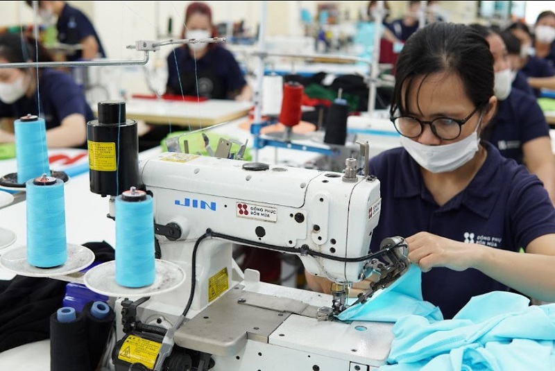 Đồng Phục Nam Phương là đơn vị thiết kế và sản xuất áo bảo hộ chuyên nghiệp