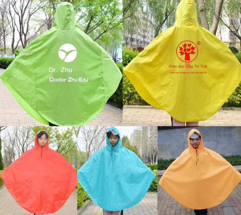 Nhiều doanh nghiệp lựa chọn in lụa cho áo mưa nhựa