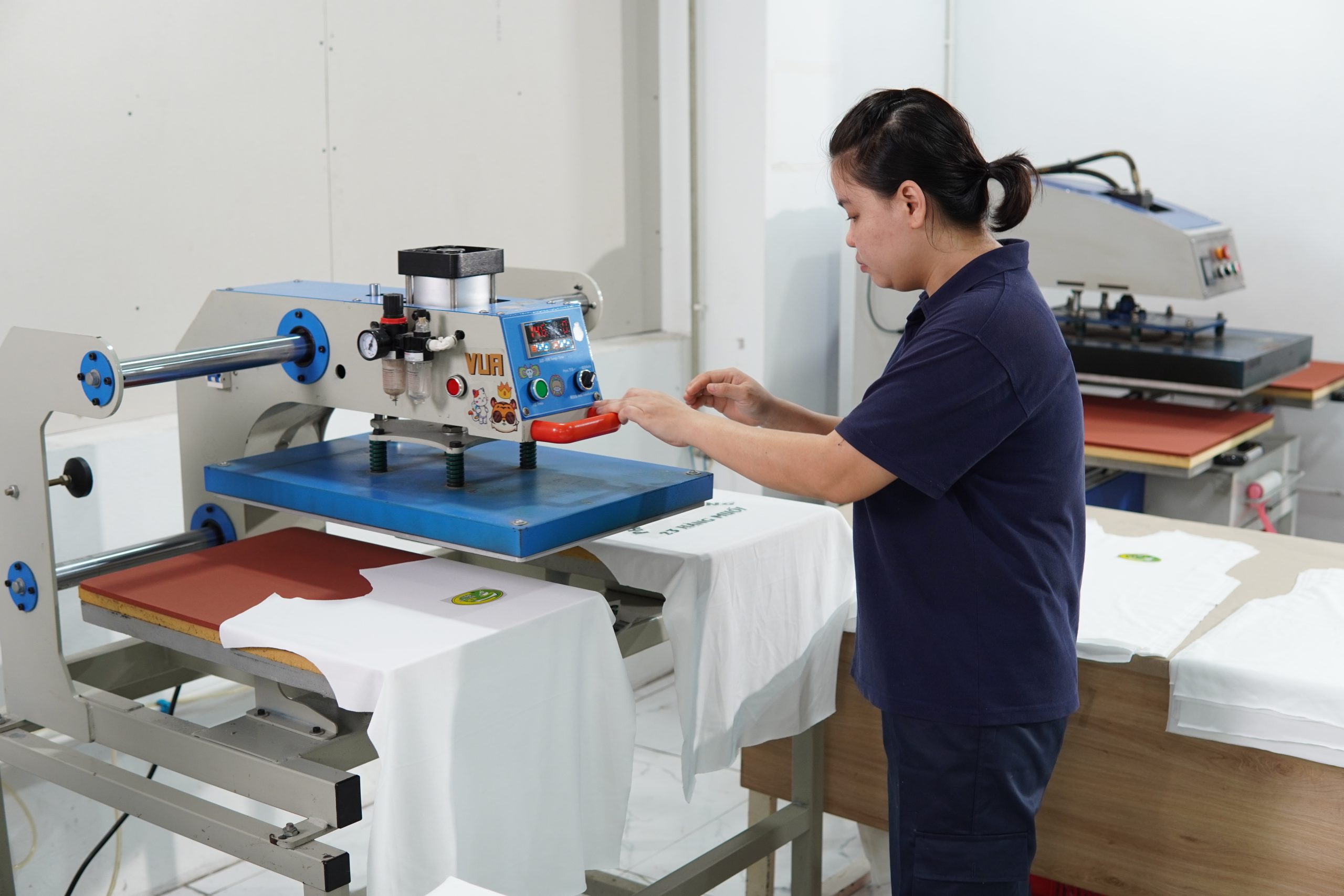 Nam Phương chuyên may đồng phục bảo hộ nhà máy theo yêu cầu