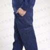 Quần bảo hộ không quá cầu kỳ nhưng vẫn giữ được sự khỏe khoắn