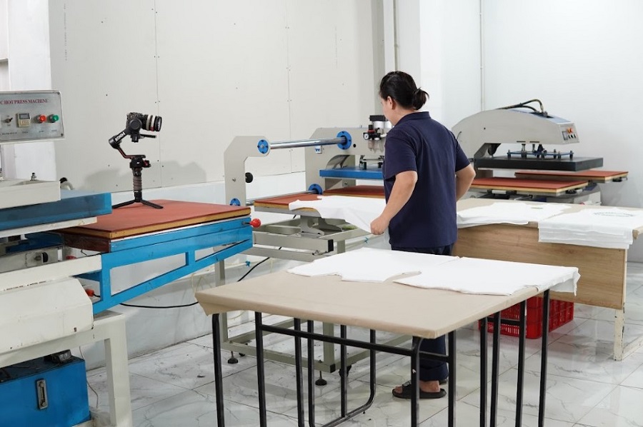 Đồng Phục Nam Phương là đơn vị may đồng phục bảo hộ y tế uy tín