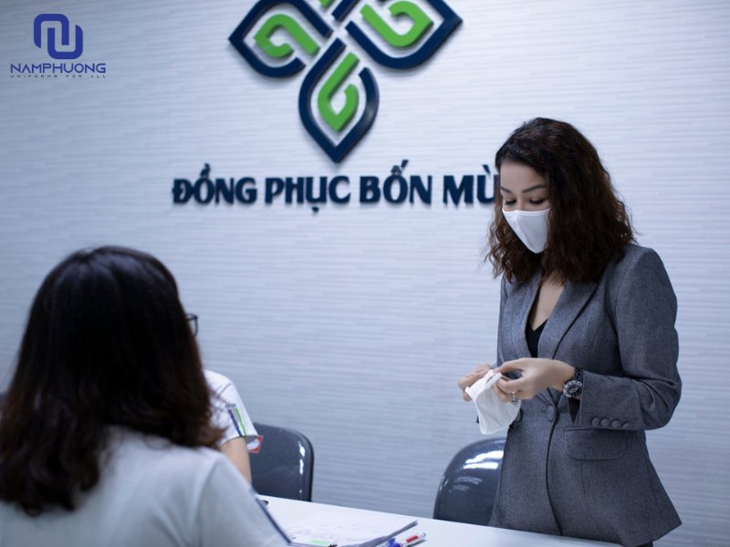 Đồng Phục Nam Phương sẽ tư vấn bảng size, form áo hợp với từng ngành nghề