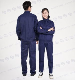 Nam Phương chú trọng từng đường kim mũi chỉ trên sản phẩm