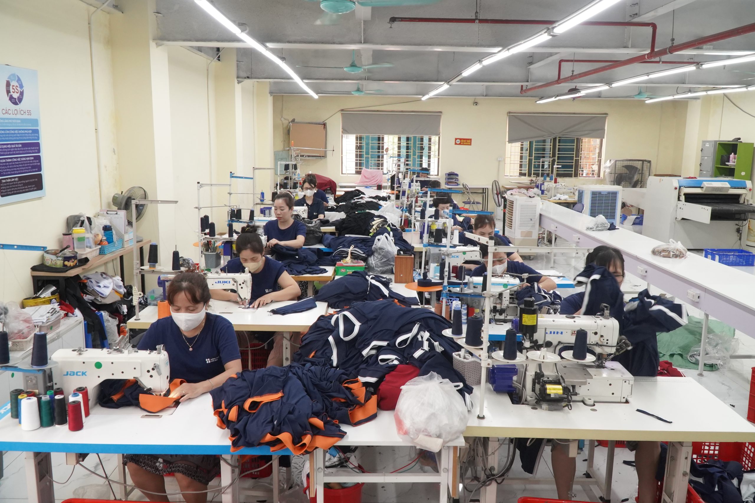 Giải pháp đồng phục từ Nam Phương giúp doanh nghiệp nâng cao tính chuyên nghiệp