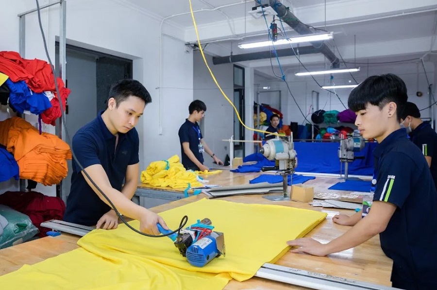 Nam Phương nhận may đồng phục bảo hộ thợ hàn theo yêu cầu
