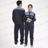 Tay áo dài có cúc điều chỉnh tiện dụng 
