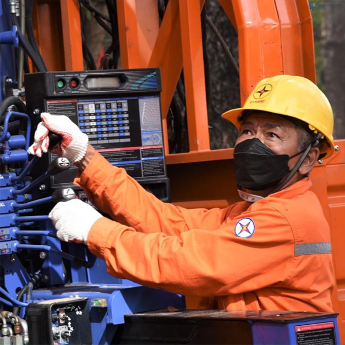 Thiết kế tối ưu hỗ trợ kỹ thuật viên điện thao tác linh hoạt