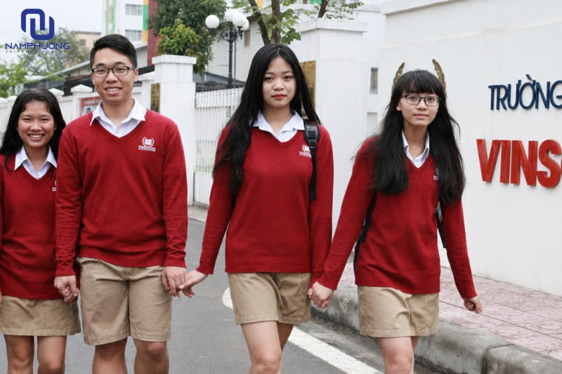 Áo len mùa đông Vinschool giữ ấm tốt, thanh lịch và dễ phối đồng phục 