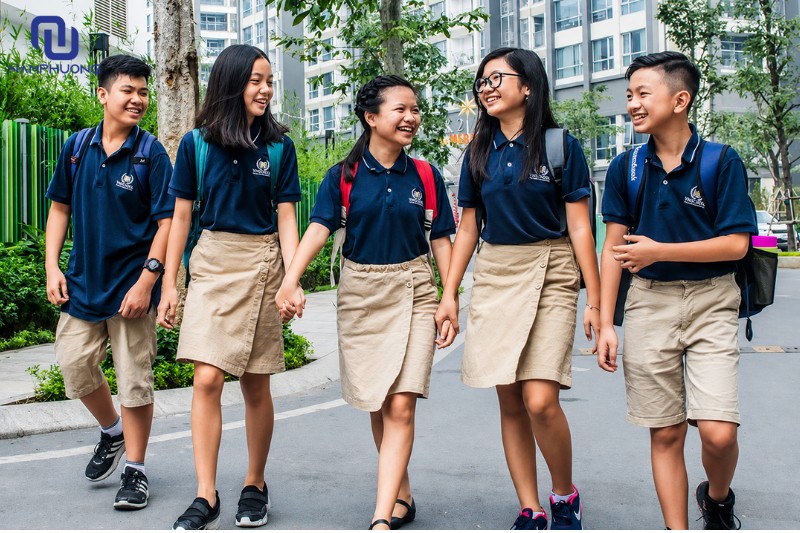 Áo polo Vinschool mang đến vẻ ngoài năng động, gọn gàng và thoải mái 