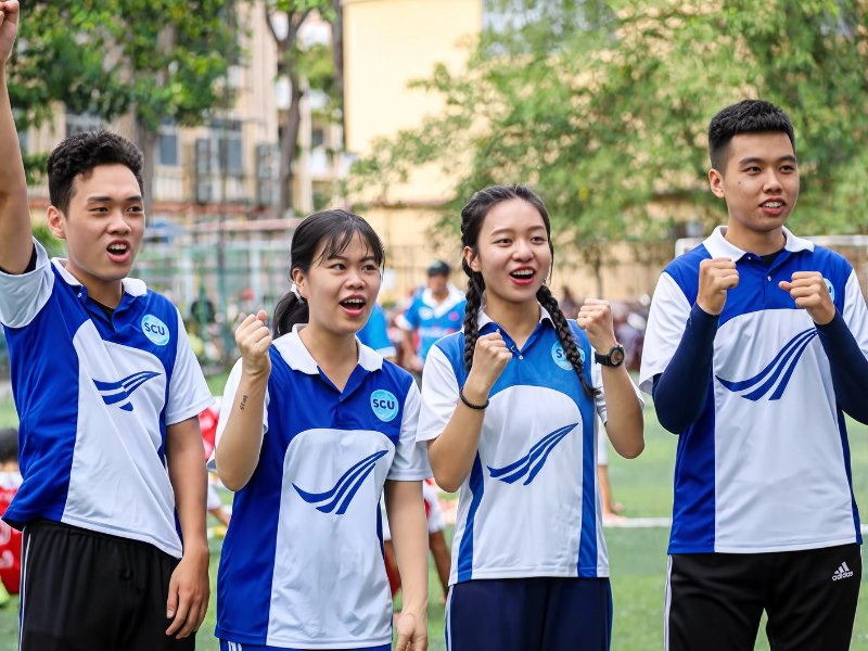 Áo thể dục SGU thoải mái, phù hợp hoạt động thể chất