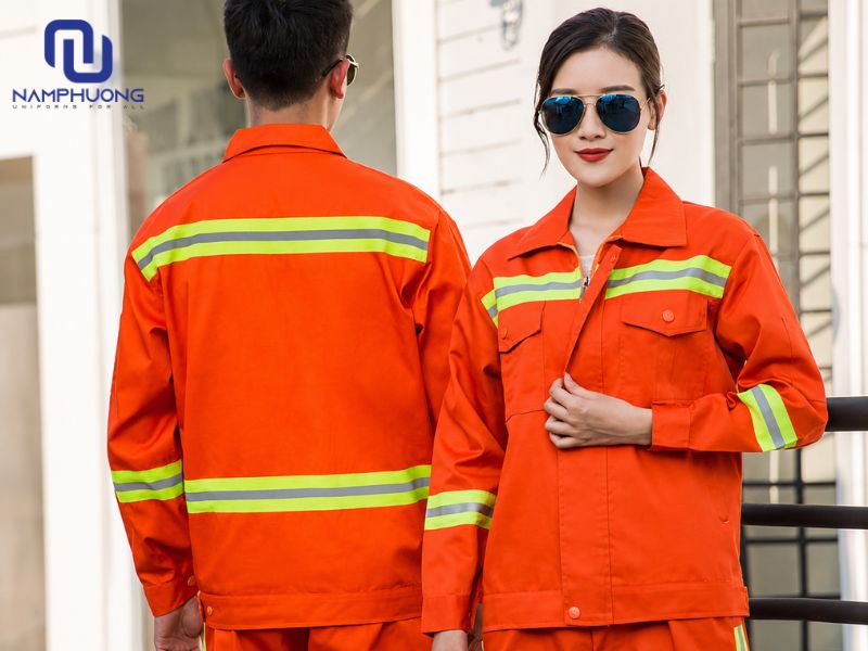 Đồng phục ngành điện có dải phản quang phù hợp cho điều kiện thiếu sáng
