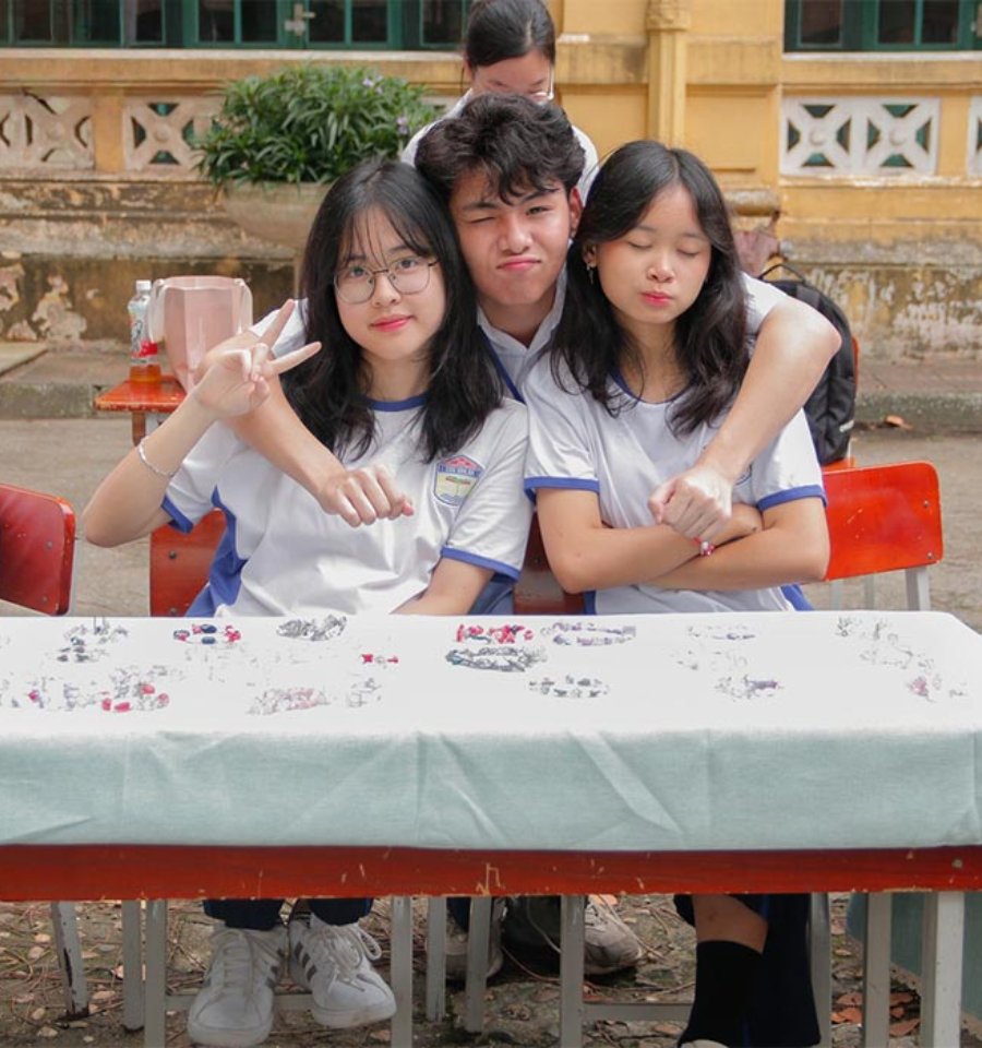 Đồng phục thể dục Chu Văn An năng động, thoải mái và phù hợp với nhiều điều kiện thời tiết