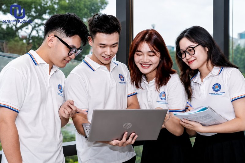 Đồng phục TMU gắn kết sinh viên, lan tỏa niềm tự hào trường lớp 