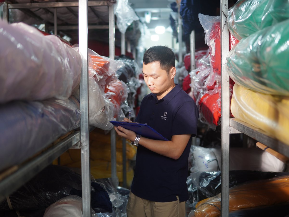 Nam Phương đồng hành cùng doanh nghiệp trong việc lựa chọn giày bảo hộ ESD phù hợp