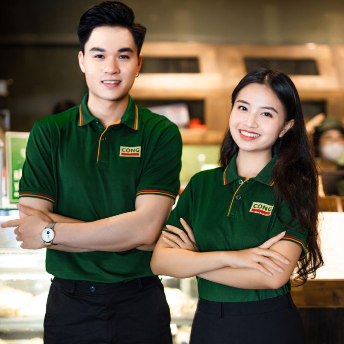 Áo polo cao cấp giữ vẻ chỉn chu cho nhân sự ngành dịch vụ cao cấp