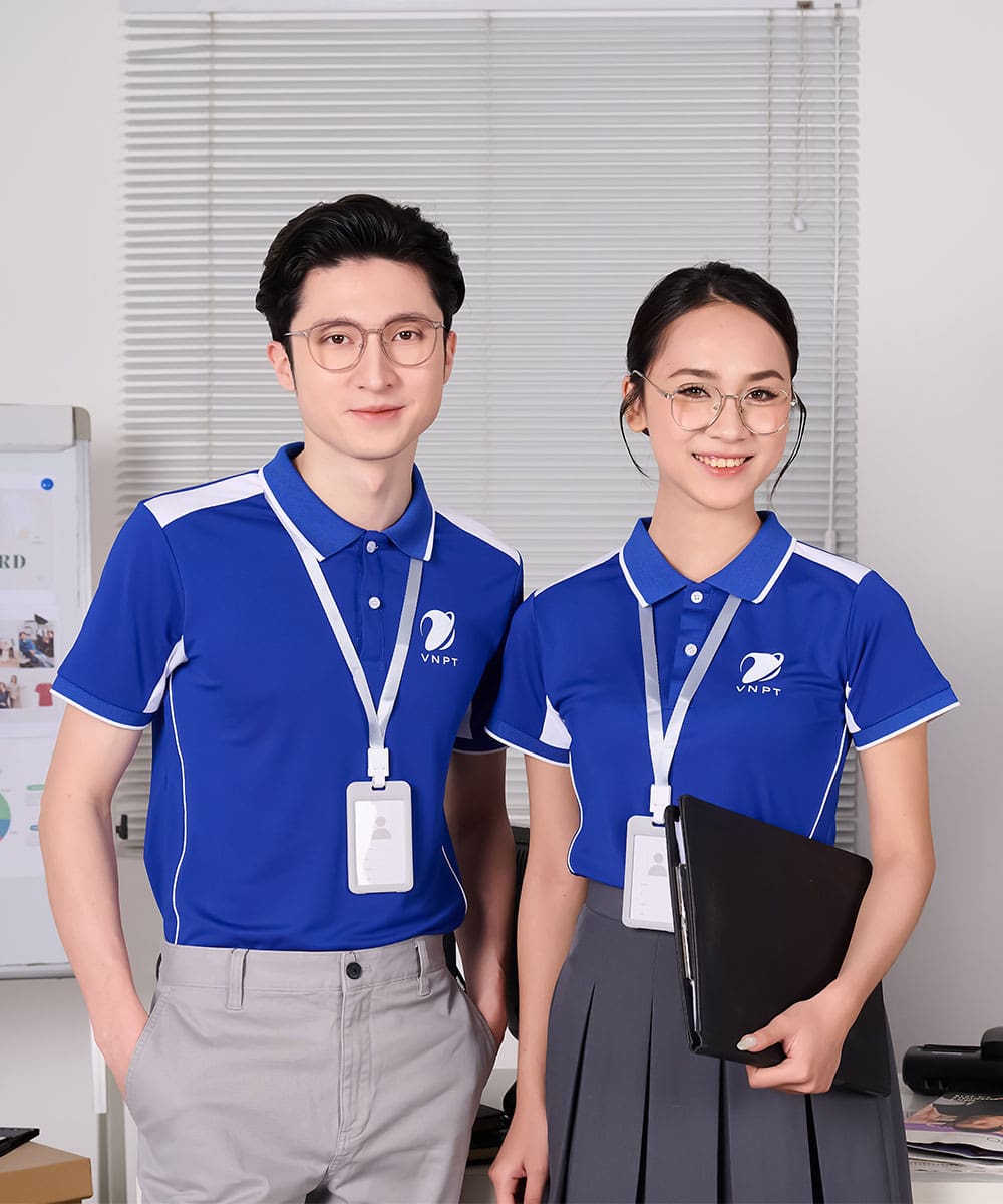 Áo thun cổ sơ mi thanh lịch, kết hợp nẹp khuy giấu tinh tế