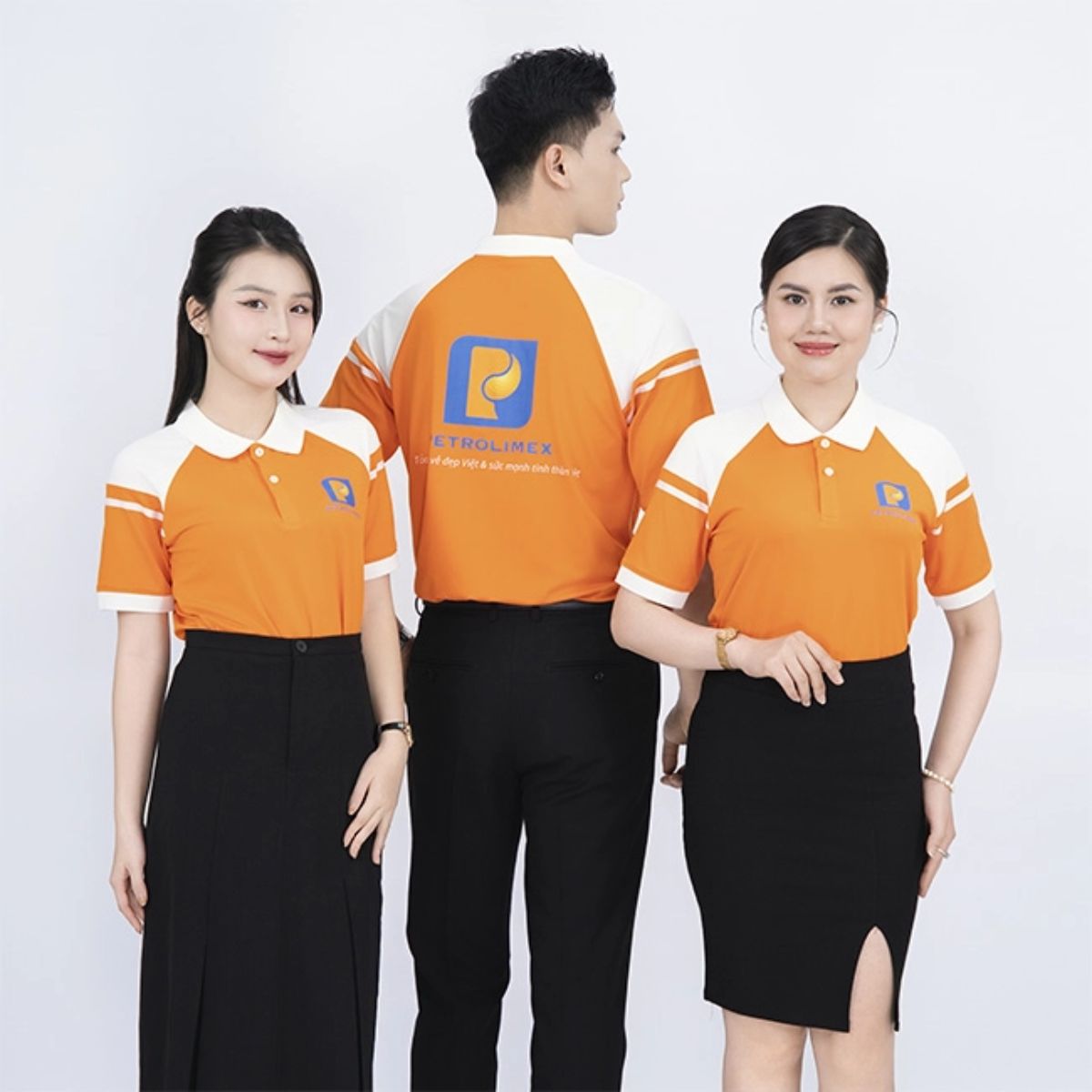 Giặt và bảo quản đúng cách giúp áo duy trì màu sắc, phom dáng sau nhiều lần mặc