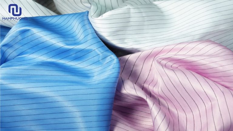 Vải phòng sạch chống tĩnh điện với cấu trúc polyester pha sợi carbon 